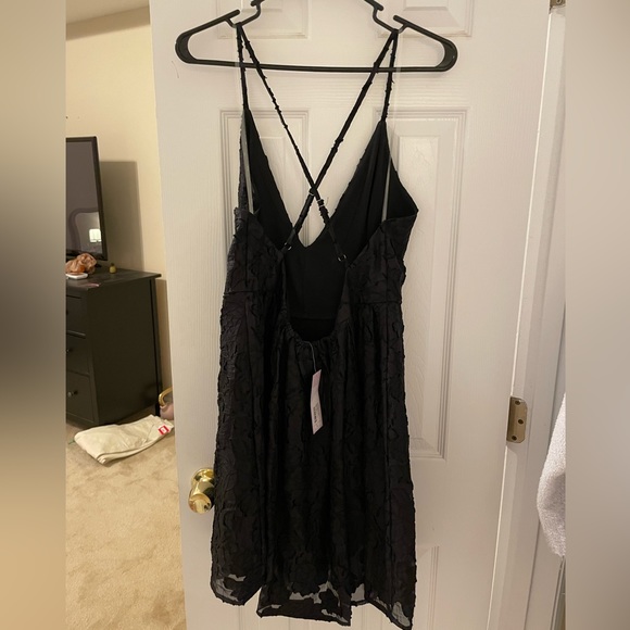 NWT Wild Fable brand skater style dress, straps cross in back, low back - Picture 2 of 3